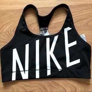 NIKE sports bra